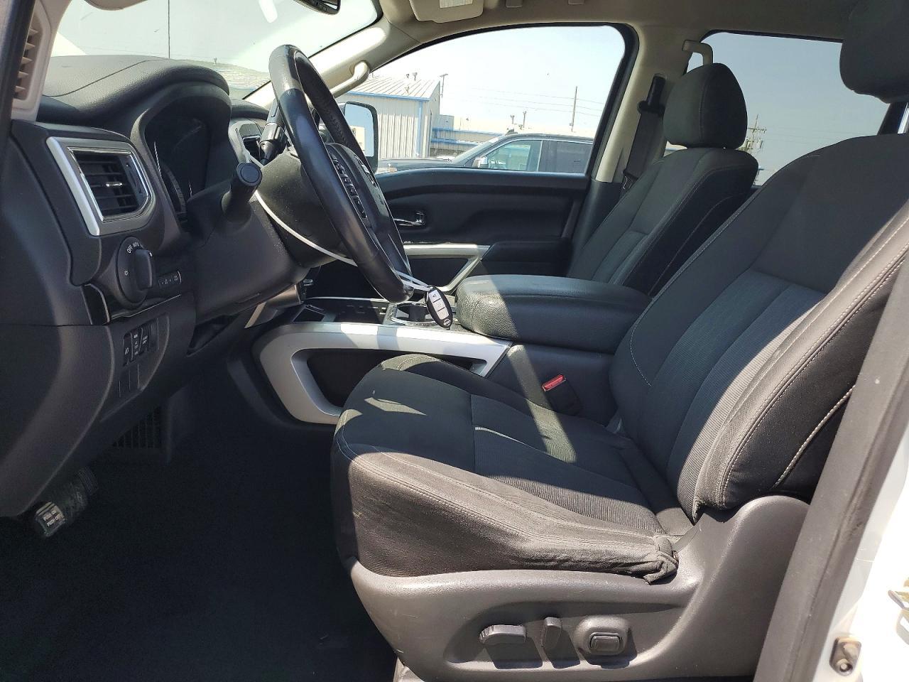 2017 Nissan Titan Sv - Фото 7