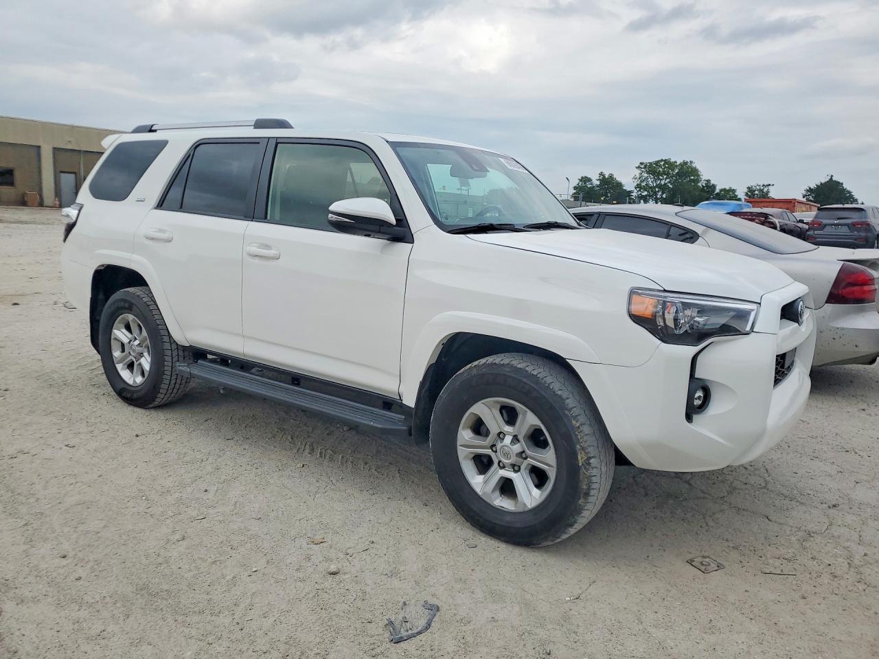 2023 Toyota 4Runner Sr5 Premium - Фото 4