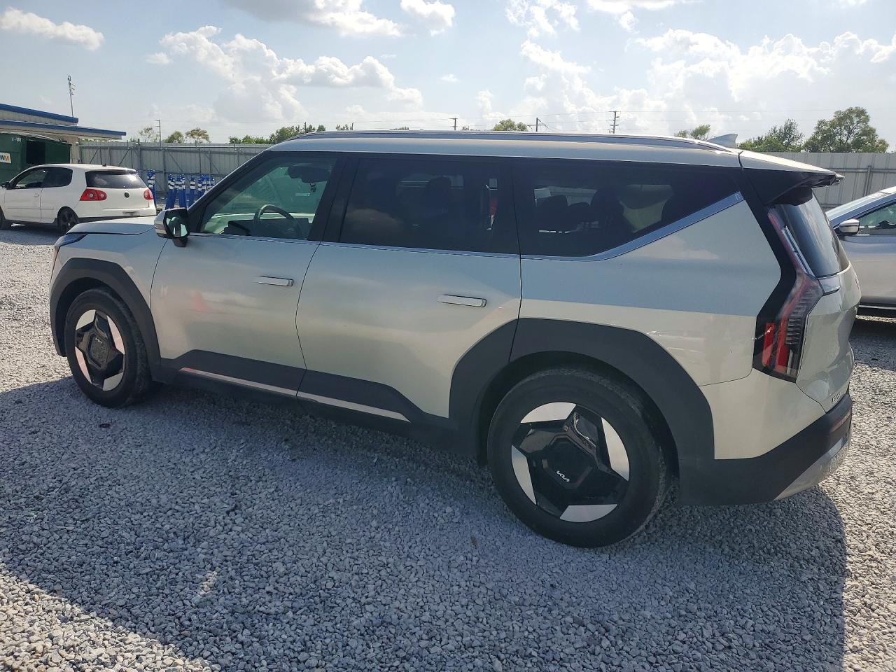 2024 Kia Ev9 Wind - Image 2