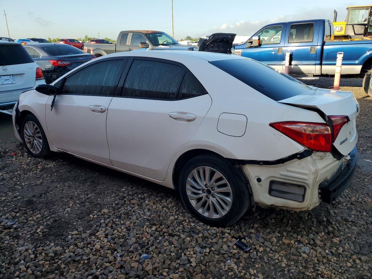 2019 Toyota Corolla Le - Image 2