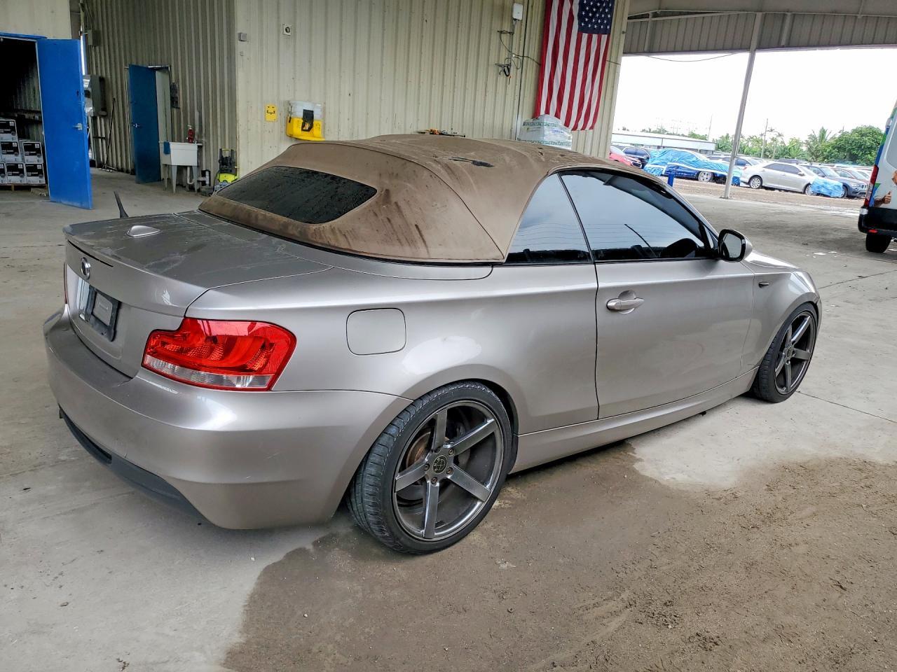 2010 BMW 135 I - Фото 3