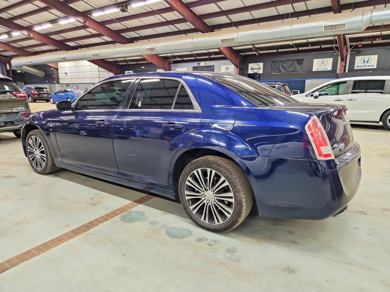 2014 Chrysler 300 - Image 2