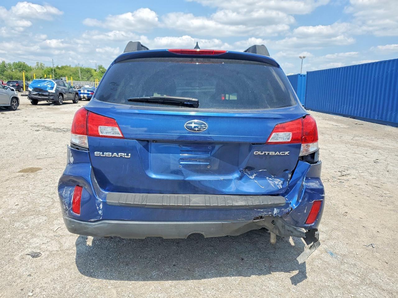2011 Subaru Outback 3.6R Limited - Фото 6
