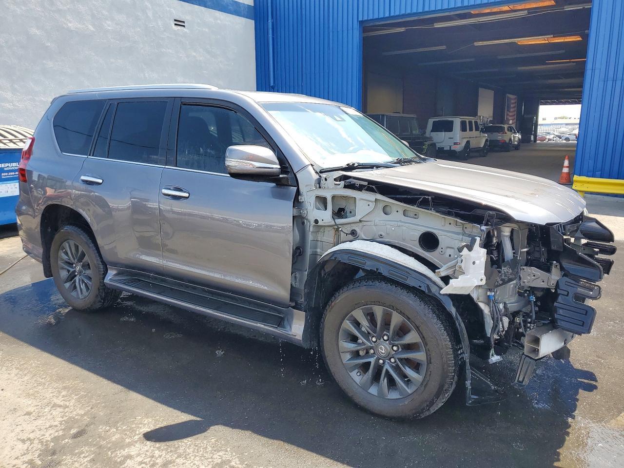 2021 Lexus Gx 460 Premium - Image 4