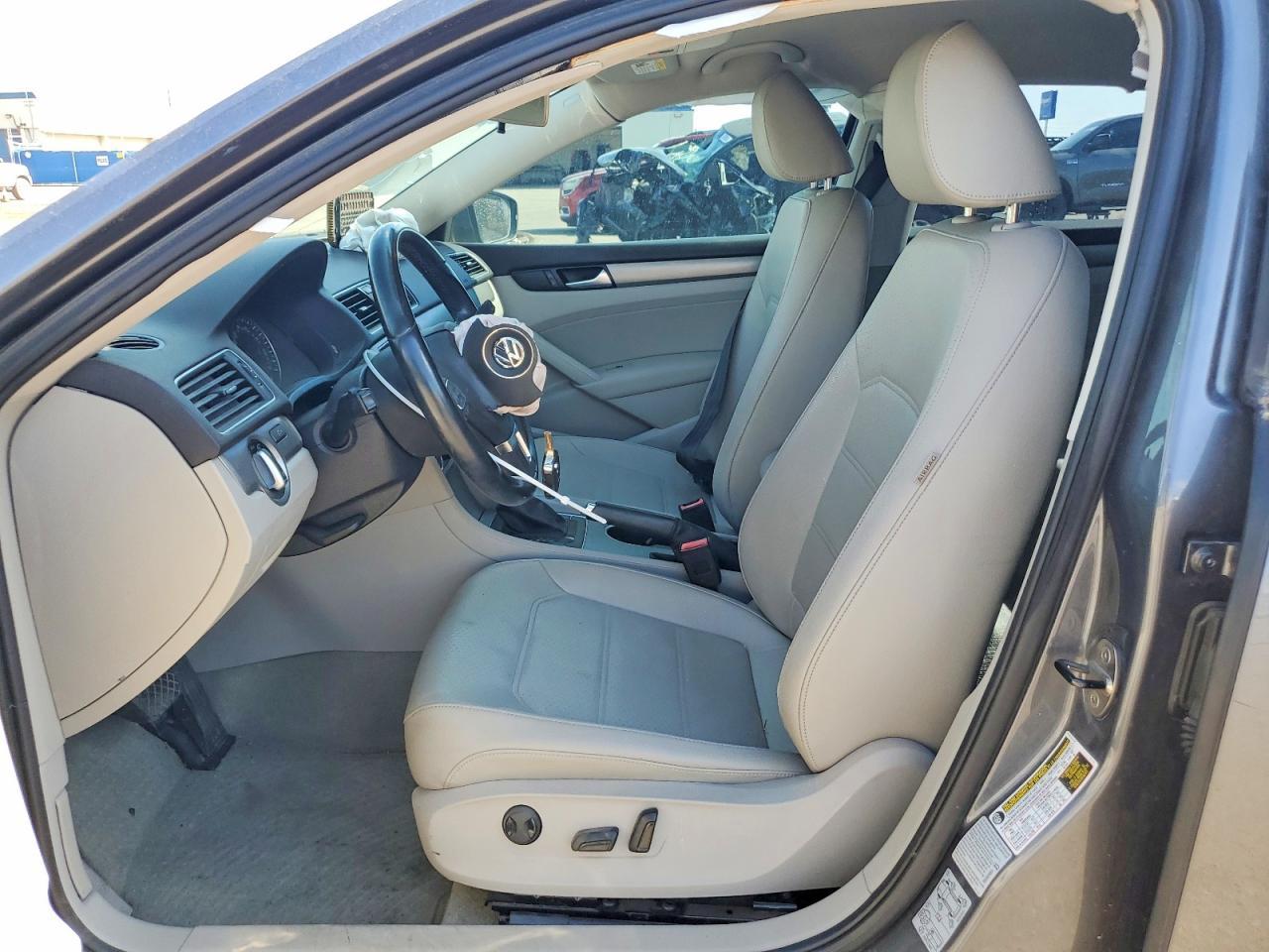 2015 Volkswagen Passat Se - Image 7