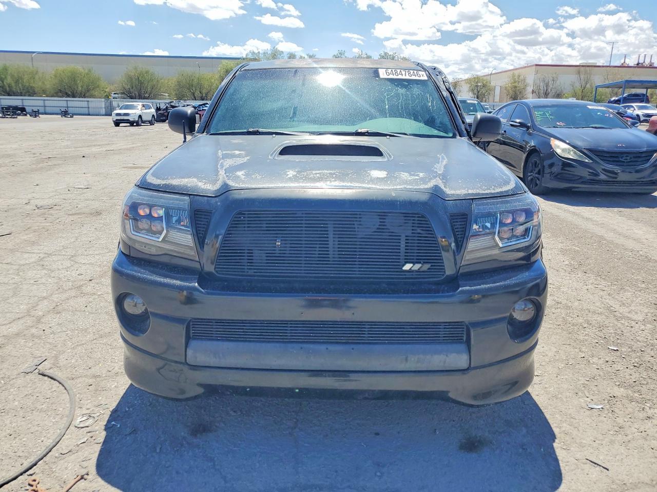 2005 Toyota Tacoma X-Runner V6 - Image 5