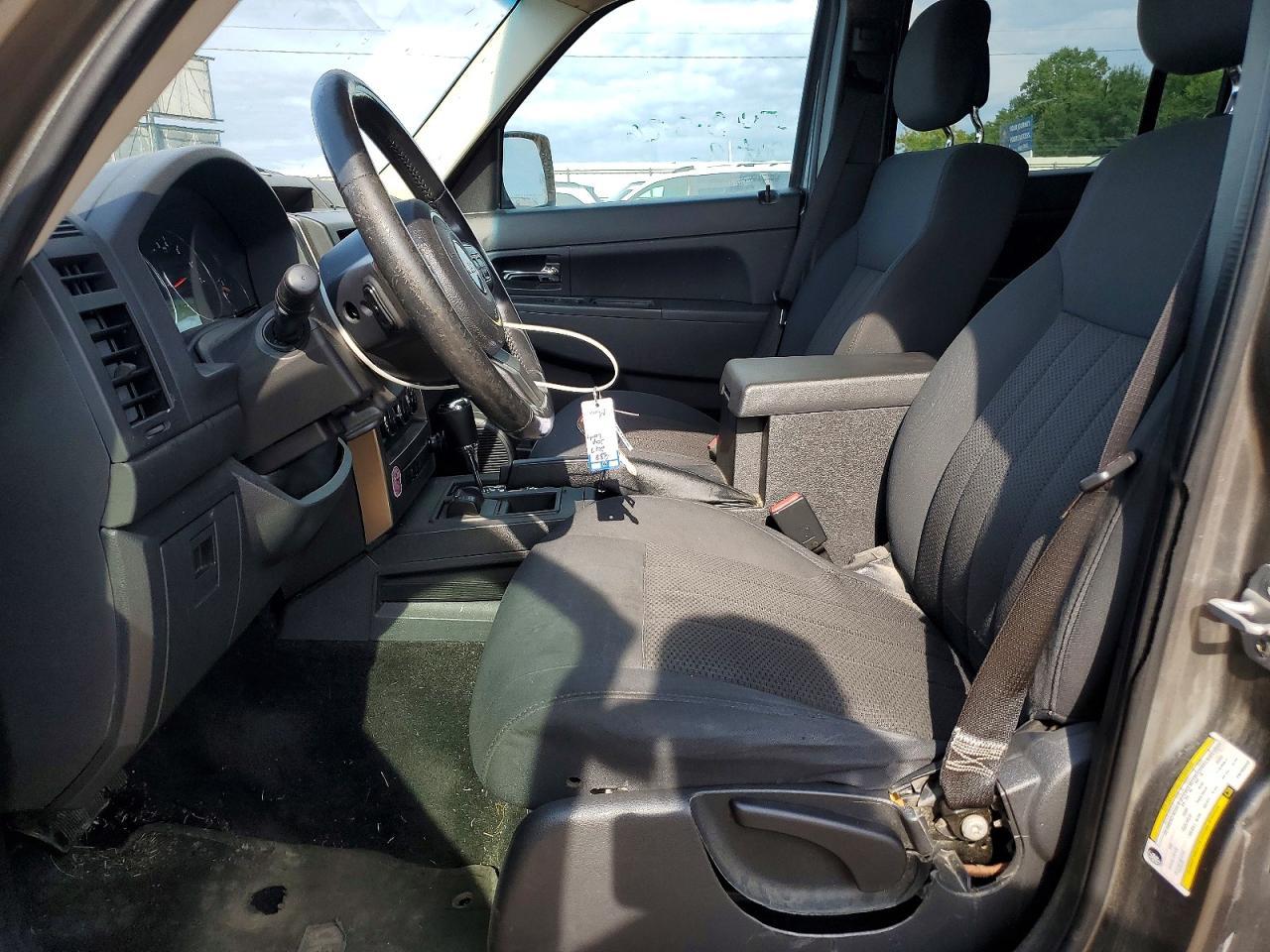 2012 Jeep Liberty Sport - Фото 7