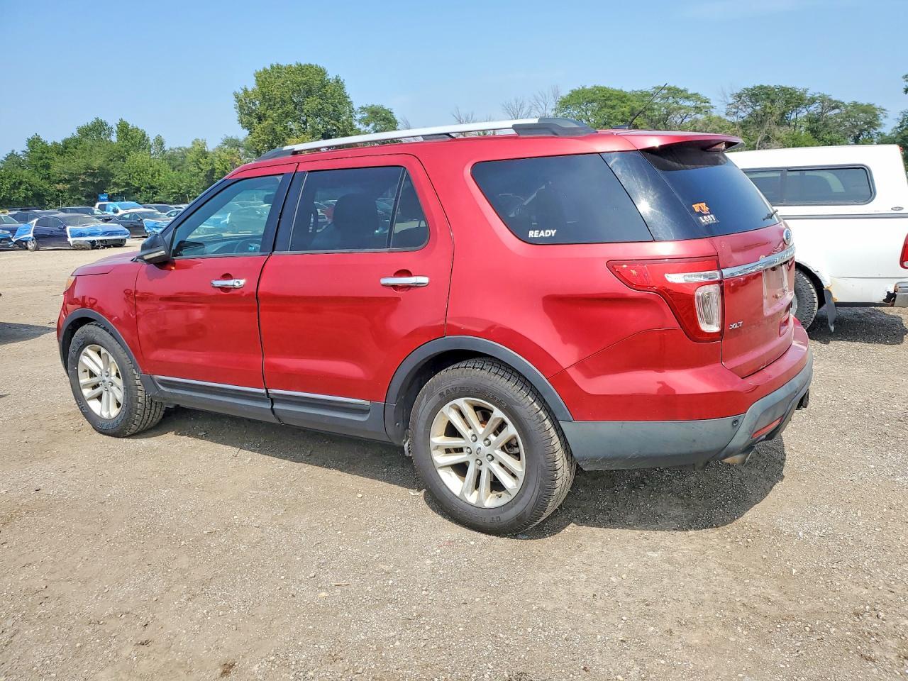2012 Ford Explorer Xlt - Image 2
