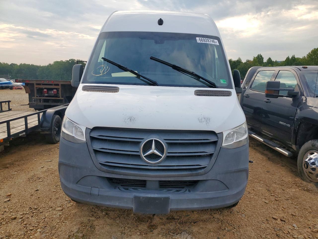 2021 Mercedes-Benz Sprinter 2500 Delivery Van - Фото 5