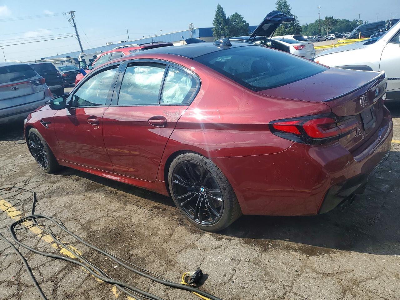 2023 BMW M5 - Image 2