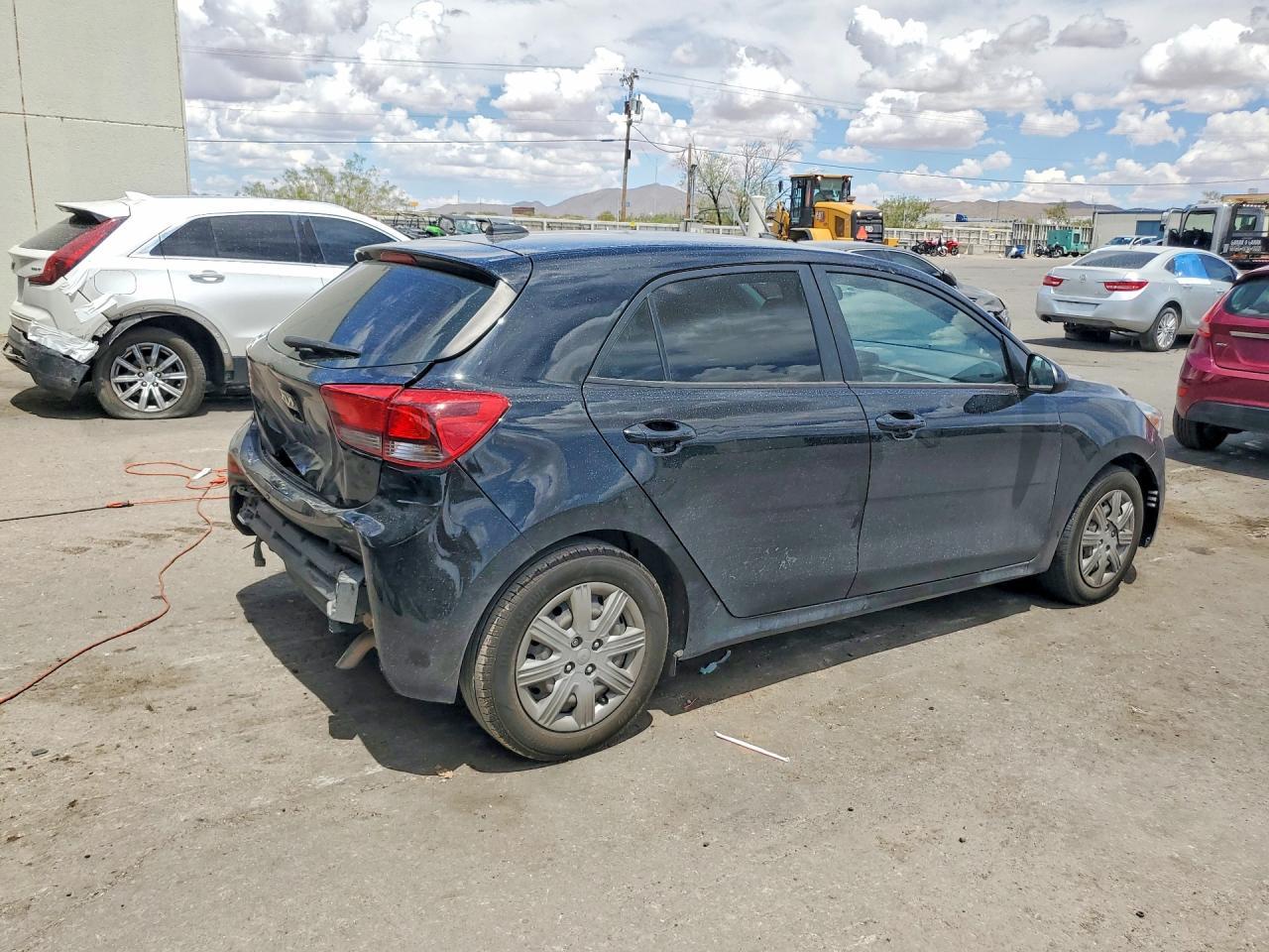 2023 Kia Rio S - Image 3