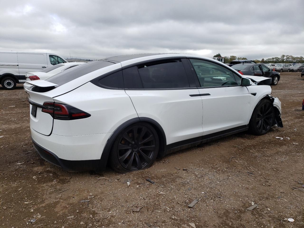 2022 Tesla Model X - Фото 3