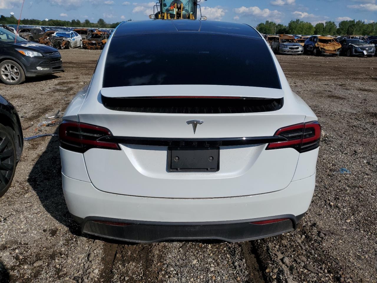 2022 Tesla Model X - Фото 6