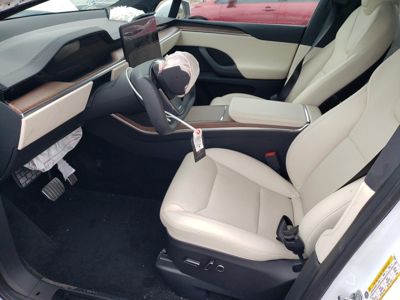 2022 Tesla Model X - Фото 7
