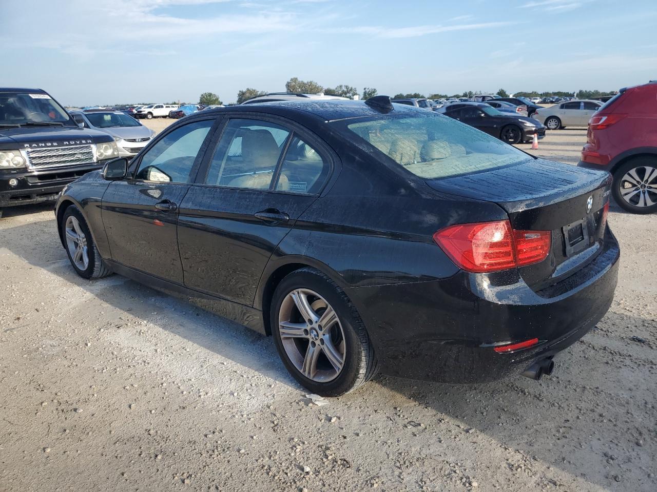 2013 BMW 328 I - Фото 2