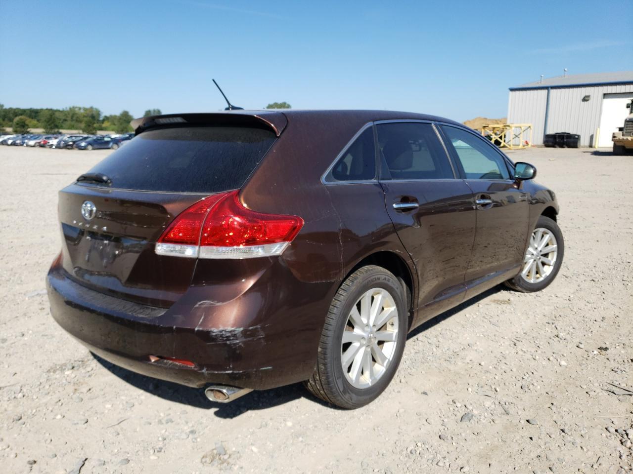 2010 Toyota Venza - Фото 3