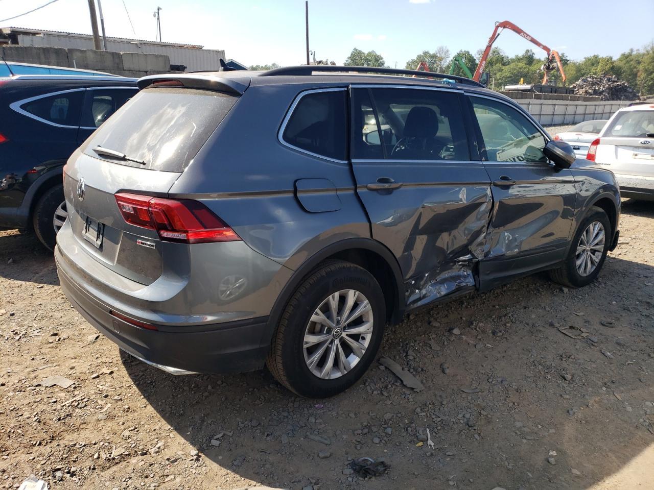 2019 Volkswagen Tiguan Se - Image 3