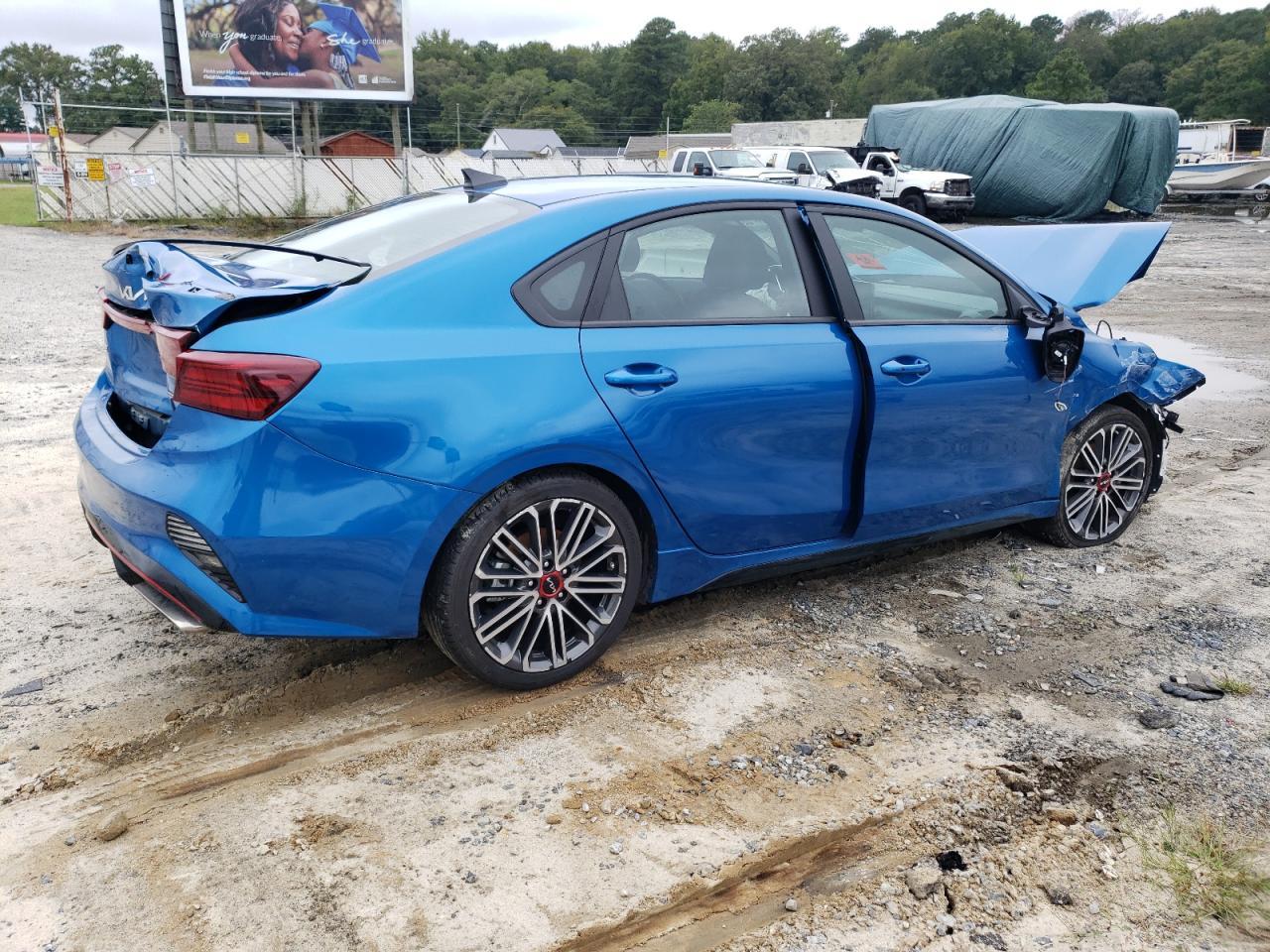 2023 Kia Forte Gt - Фото 3