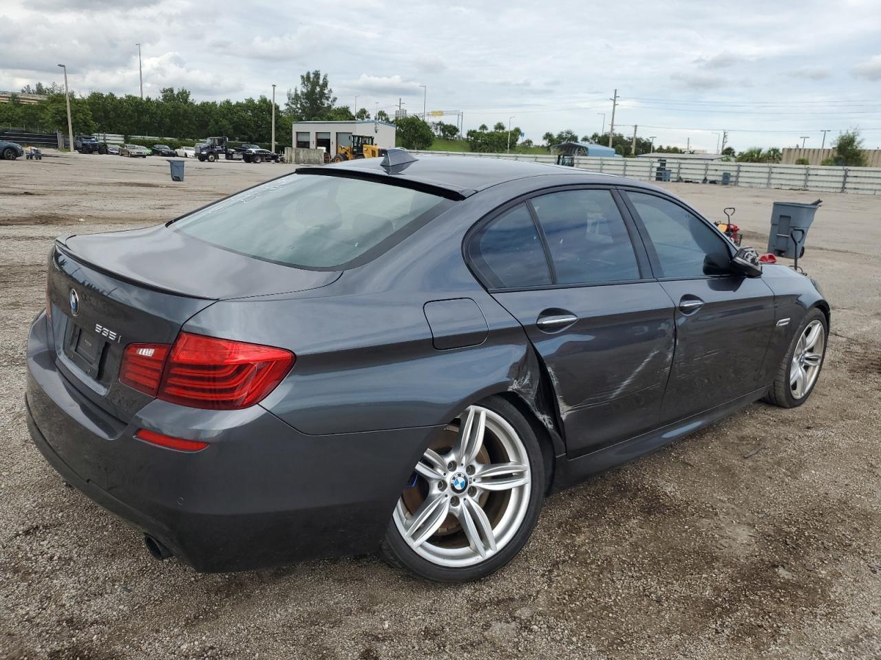 2016 BMW 535 I - Фото 3