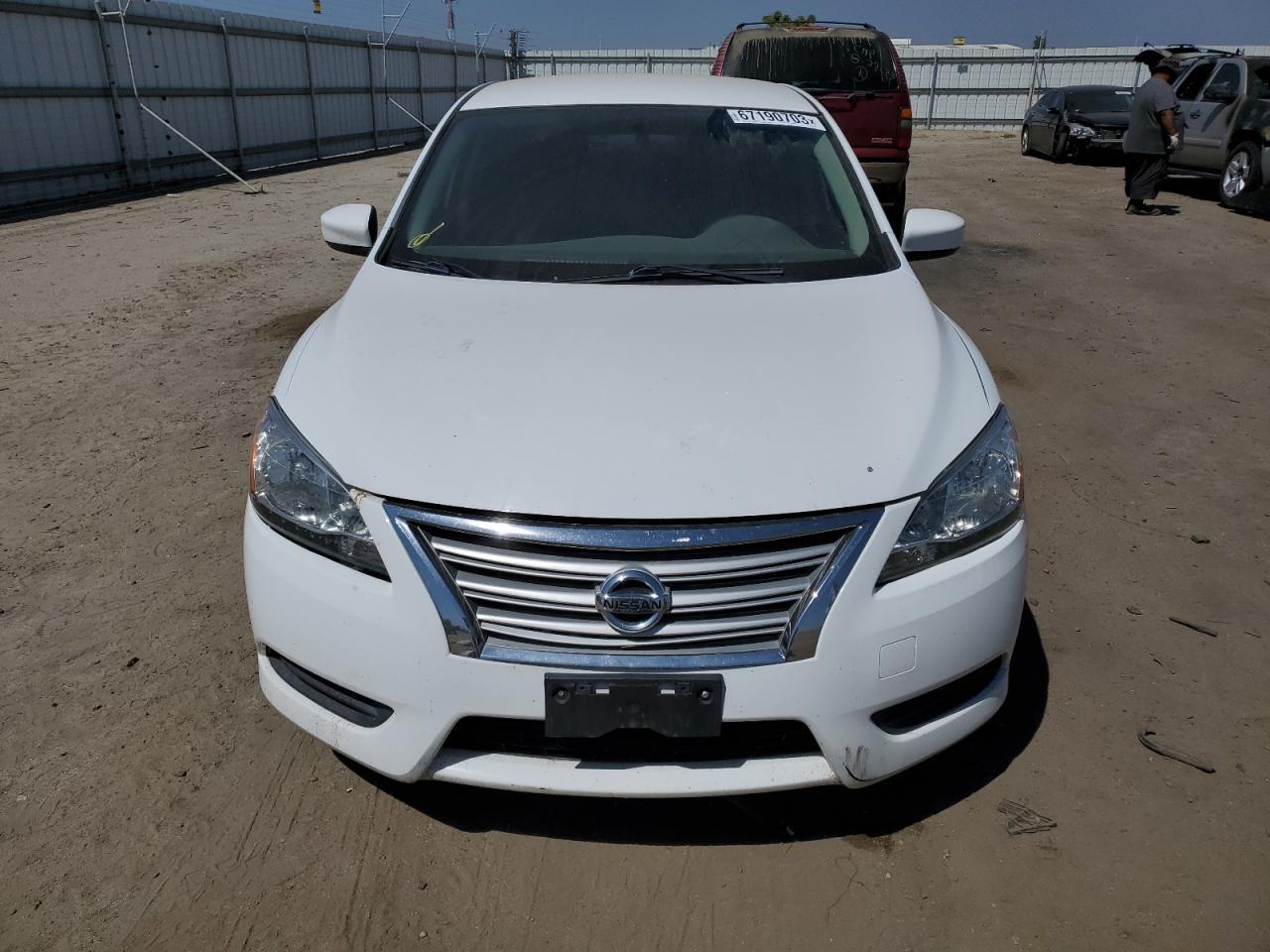 2015 Nissan Sentra S - Фото 5