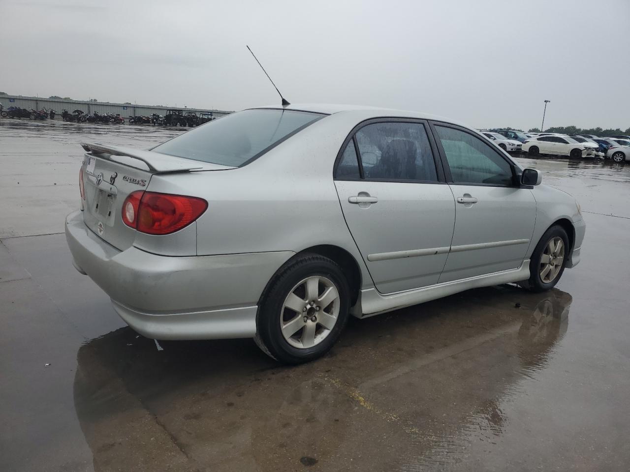 2003 Toyota Corolla Ce - Image 3