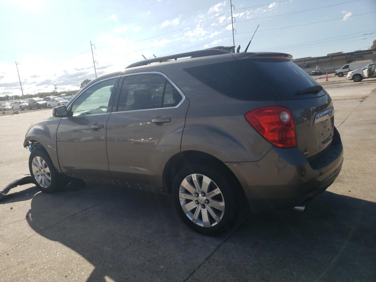 2011 Chevrolet Equinox - Image 2
