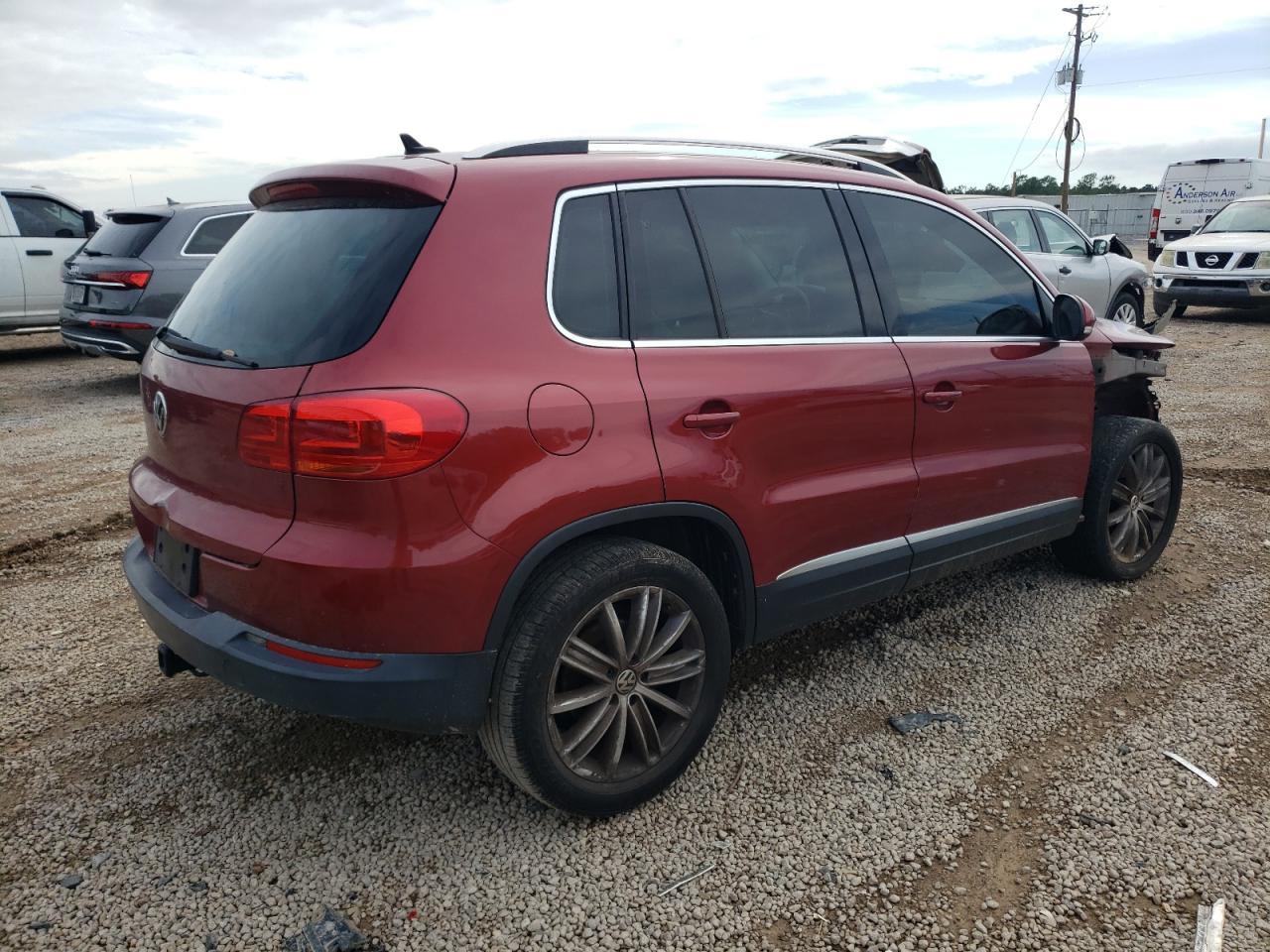 2014 Volkswagen Tiguan S - Фото 3