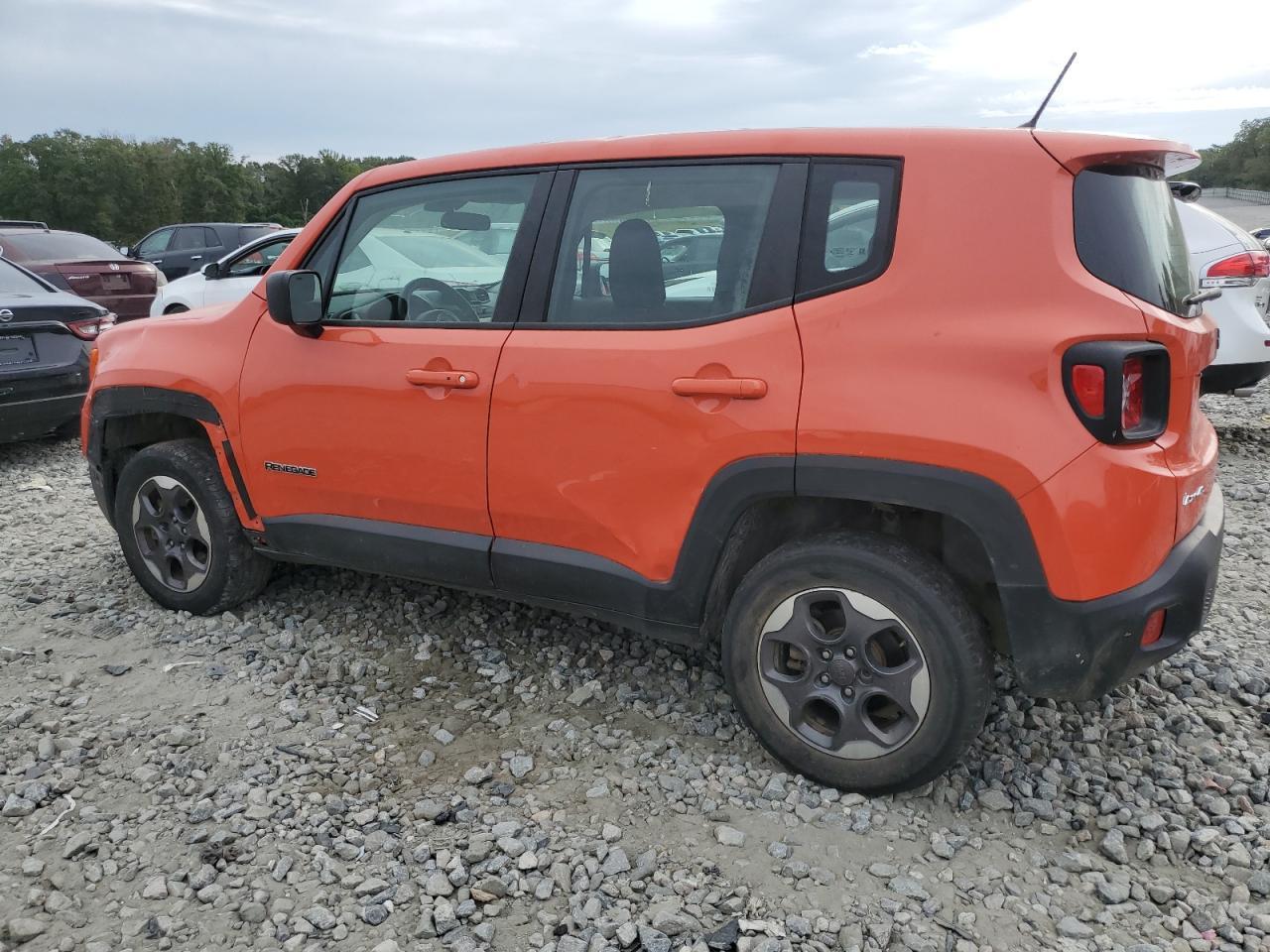 2016 Jeep Renegade Sport - Фото 2