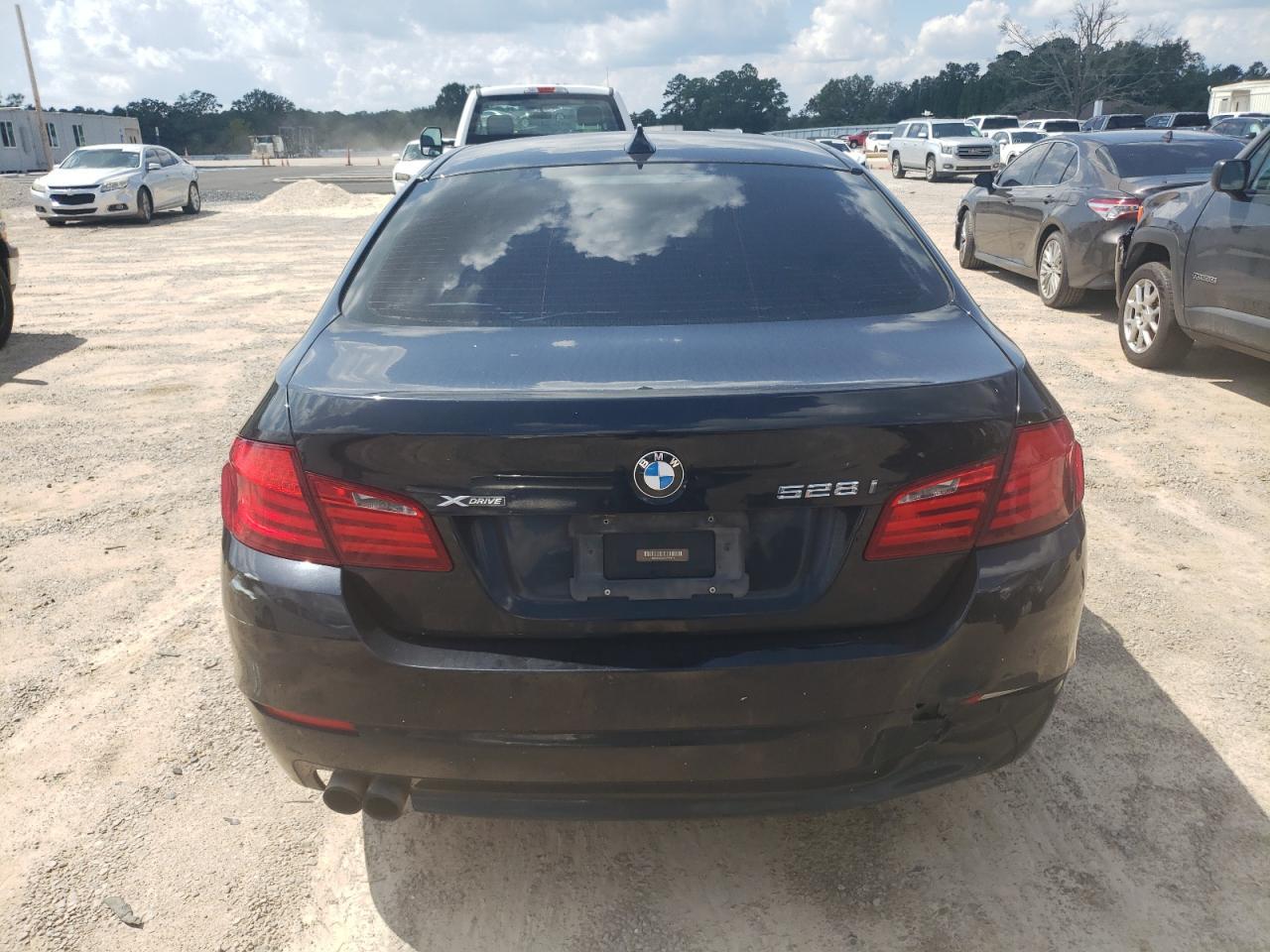 2013 BMW 528 Xi - Image 6