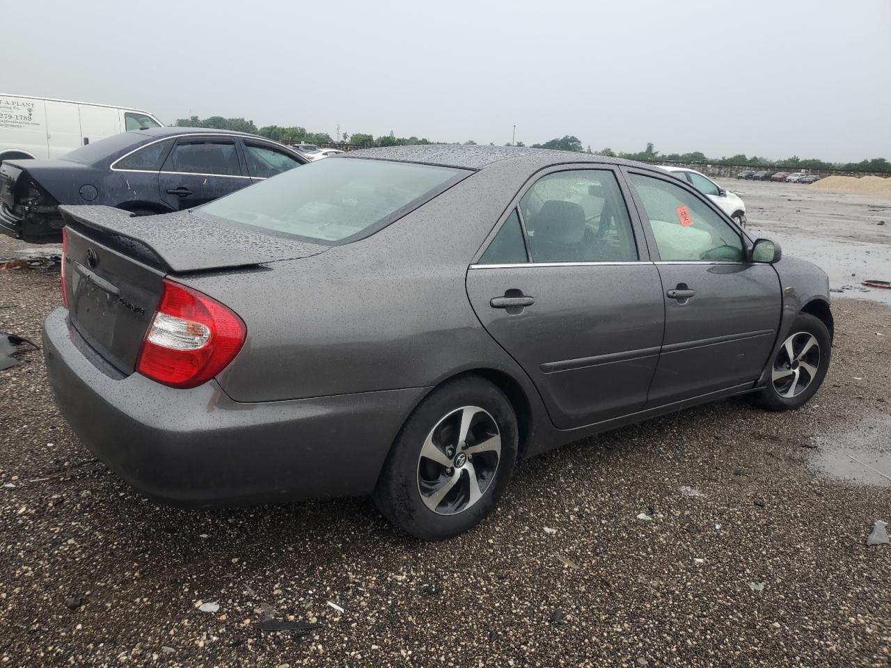 2003 Toyota Camry Le - Фото 3