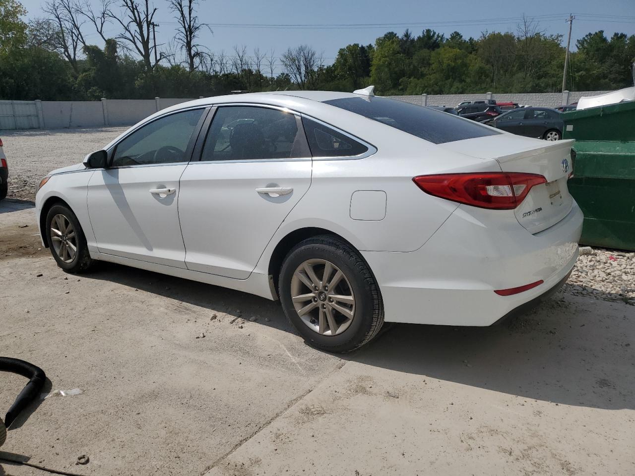2015 Hyundai Sonata Se - Image 2