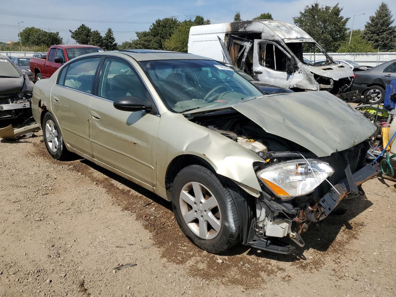 2002 Nissan Altima 2.5 - Фото 4