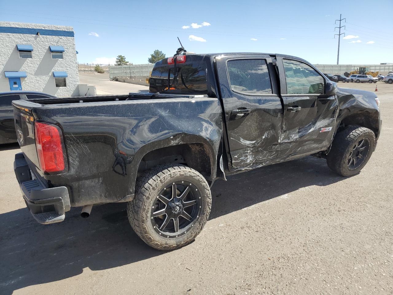 2020 Chev Colorado - Фото 3