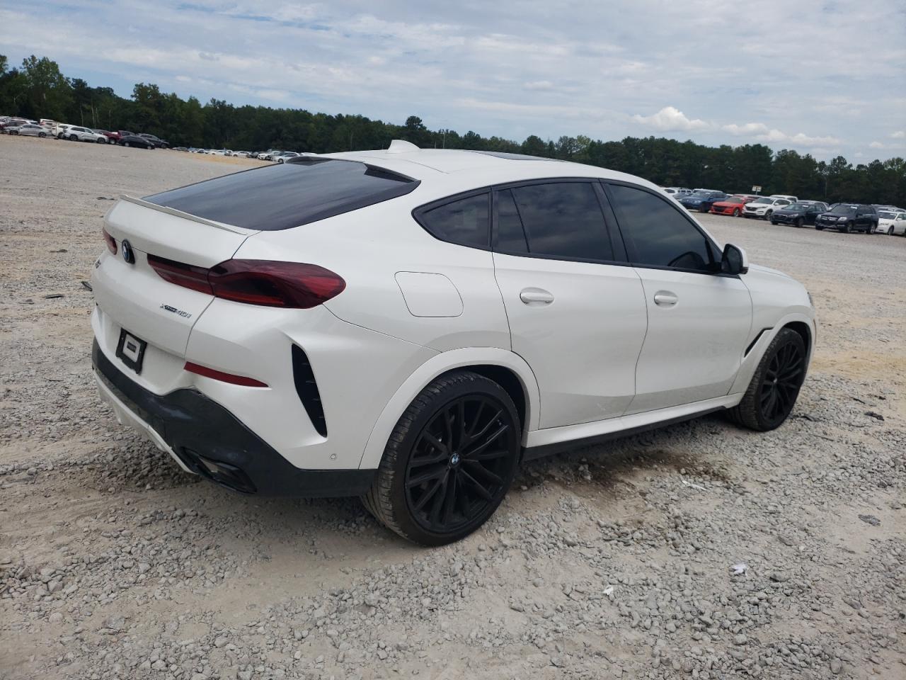 2023 BMW X6 xDrive40I - Image 3