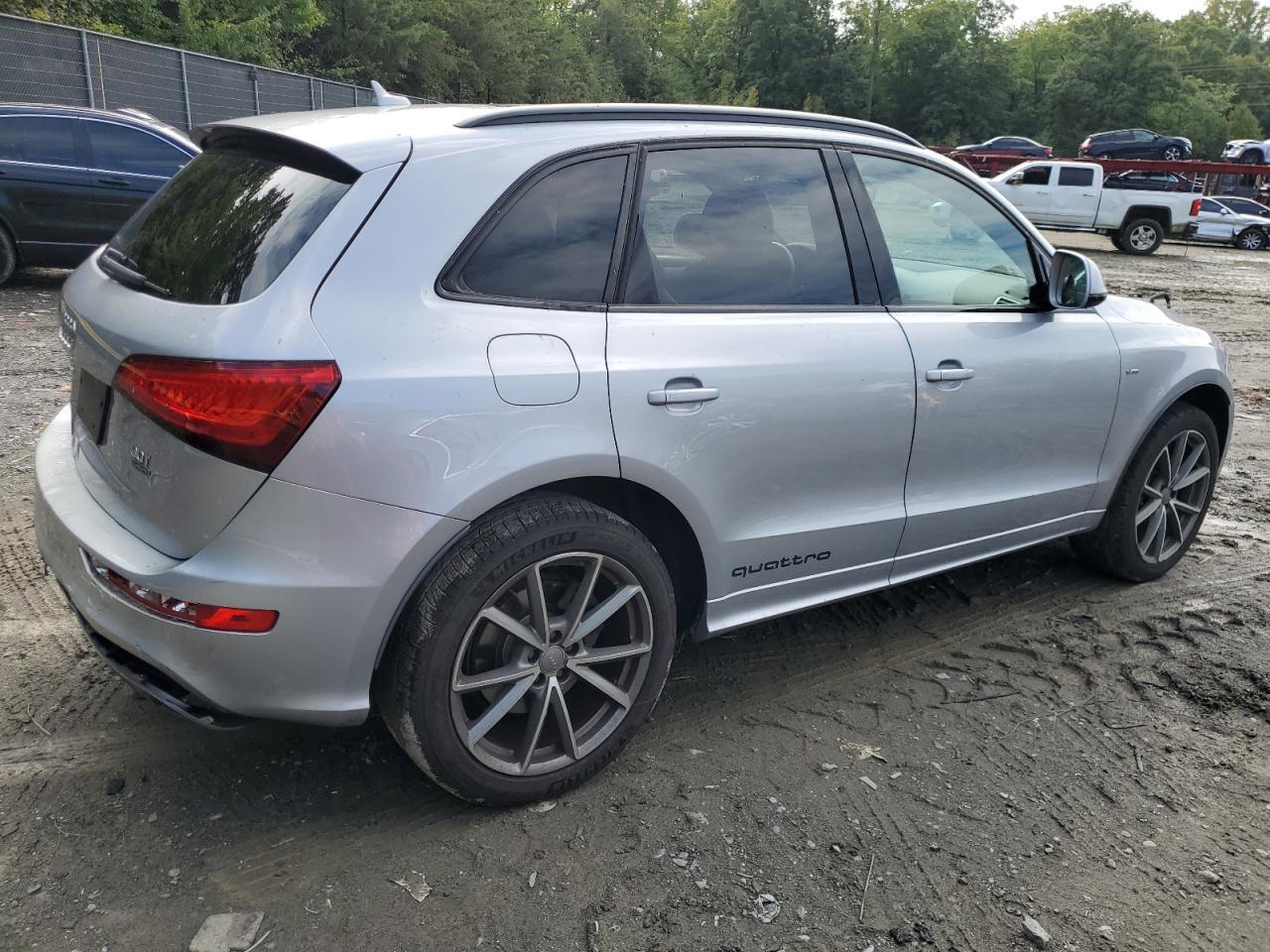 2016 Audi Q5 Premium Plus S-Line - Image 3