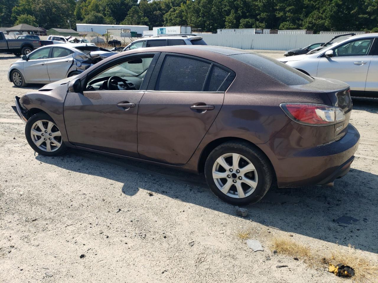 2011 Mazda 3 I - Image 2