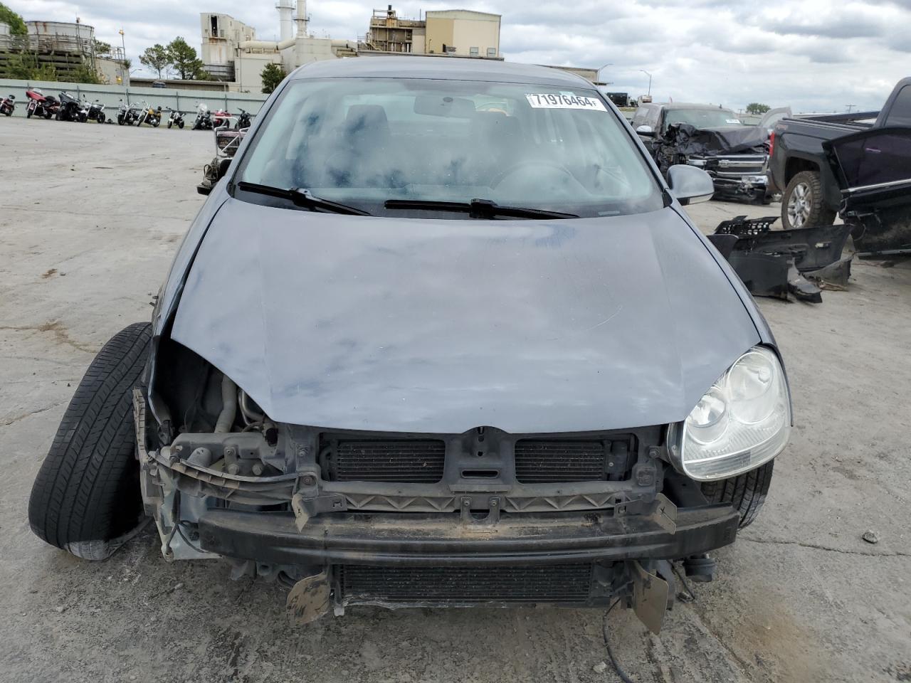 2010 Volkswagen Jetta Limited - Image 5