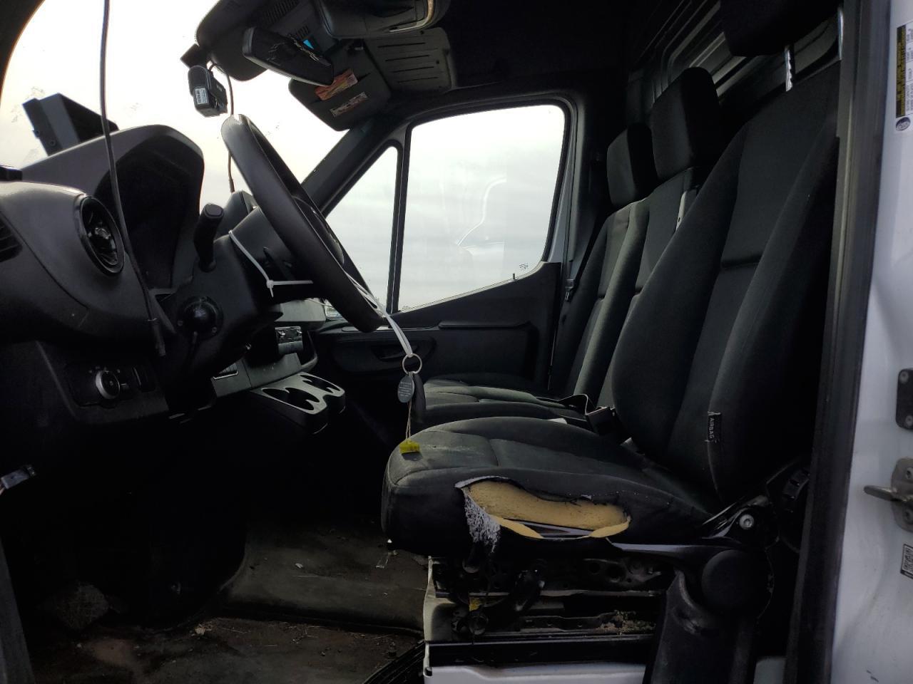 2021 Mercedes-Benz Sprinter 2500 - Image 7