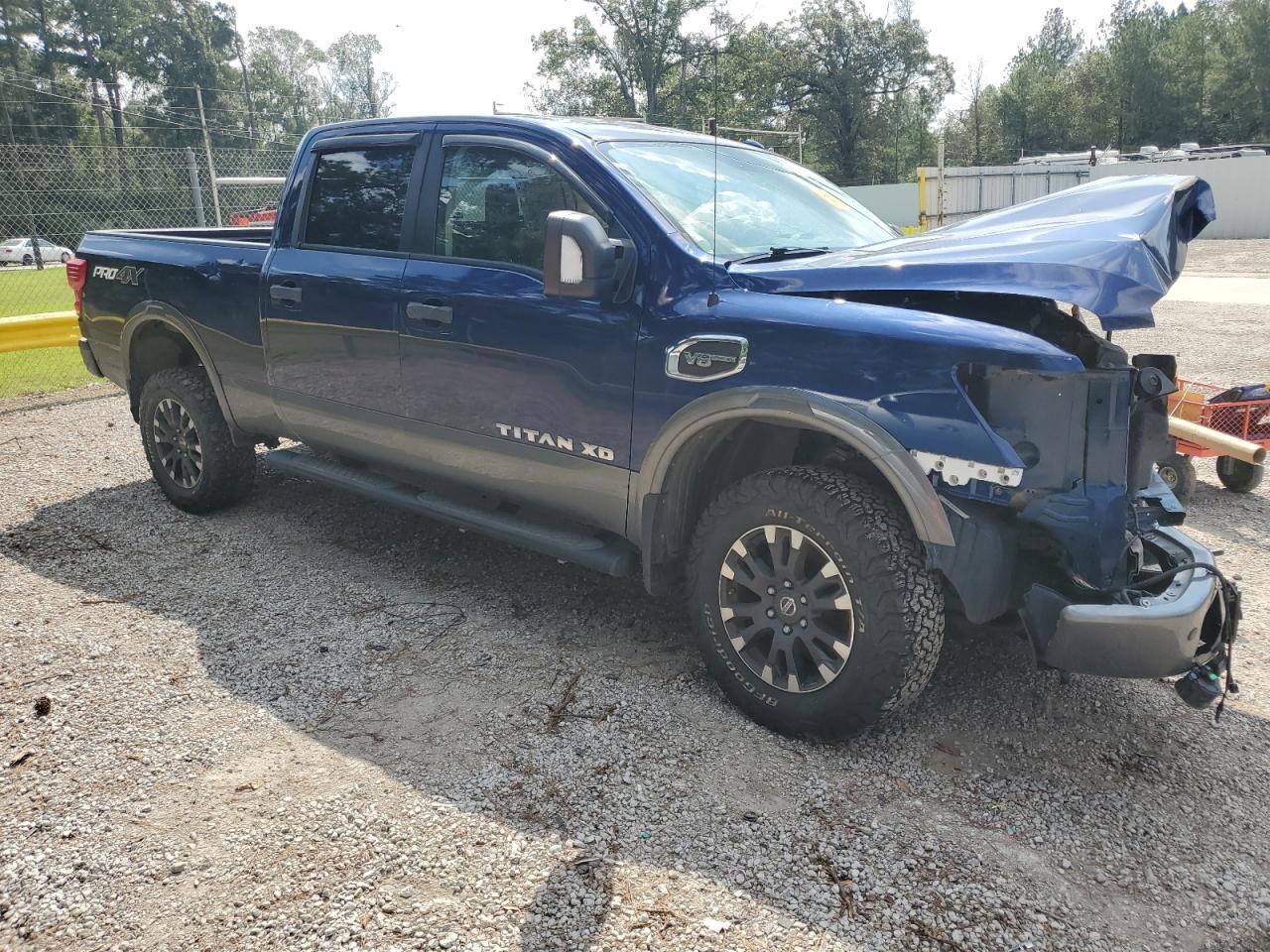 2017 Nissan Titan Xd Sl - Фото 4