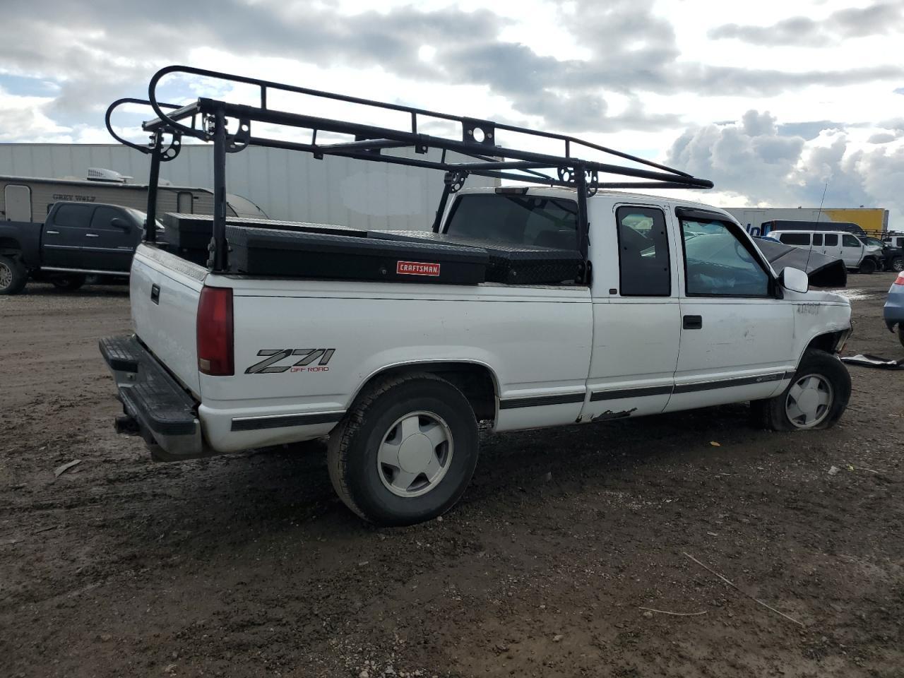 1998 Chevrolet Gmt-400 K1500 - Image 3