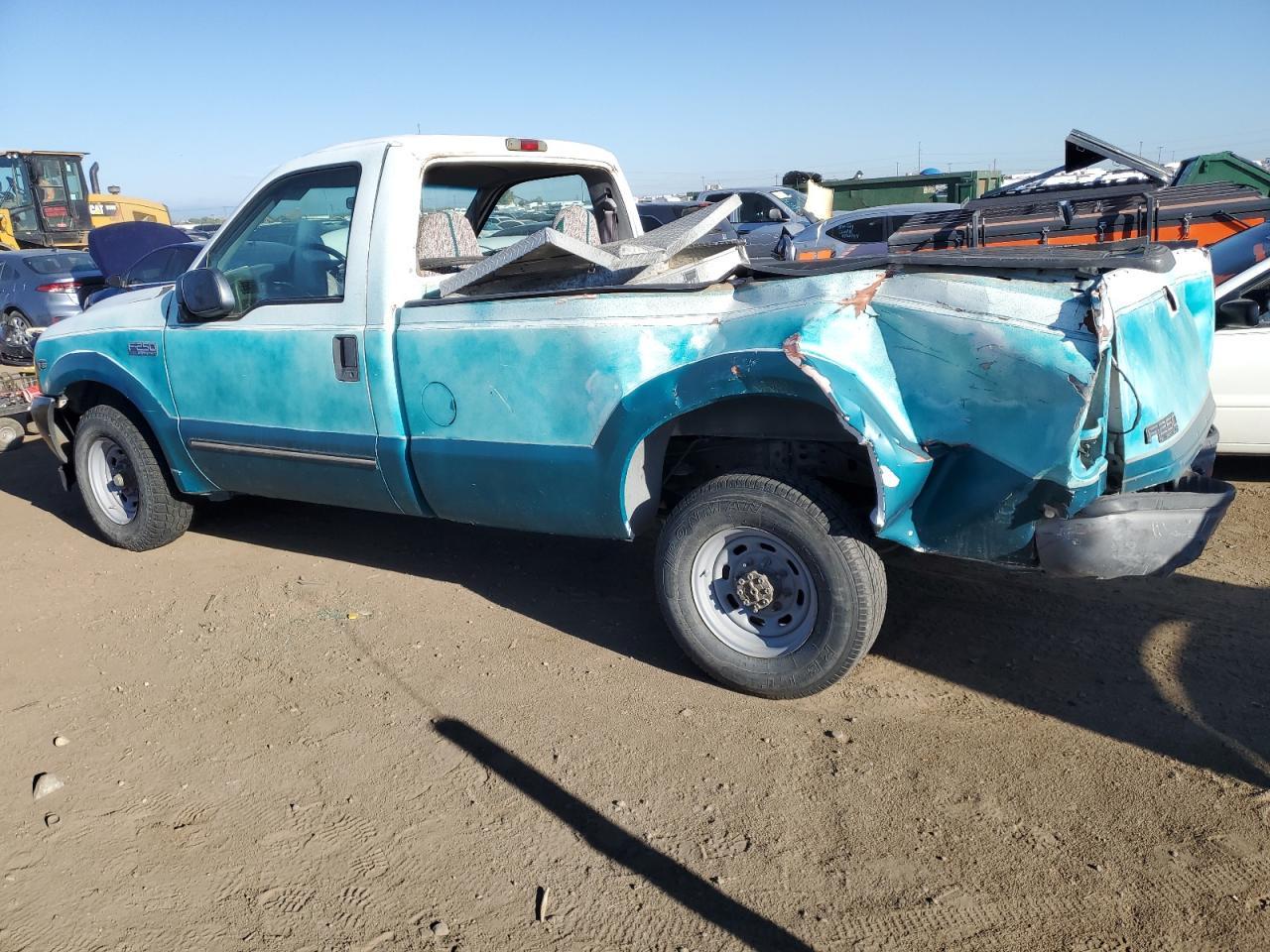 2001 Ford F250 Super Duty - Image 2