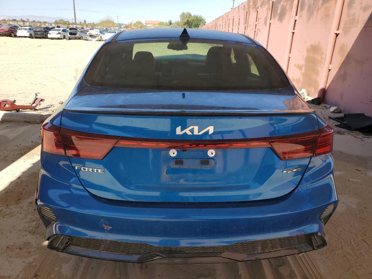 2024 Kia Forte Gt Line - Фото 6