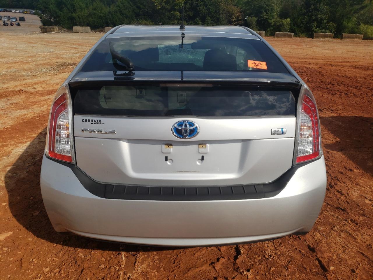 2013 Toyota Prius - Image 6