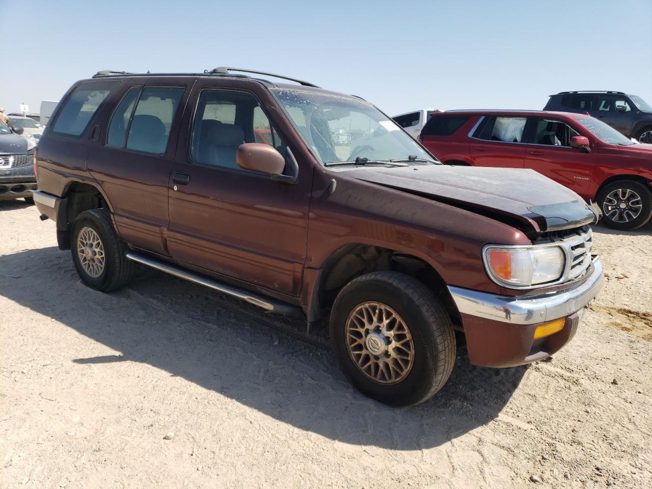 1997 Nissan Pathfinder Xe - Image 4