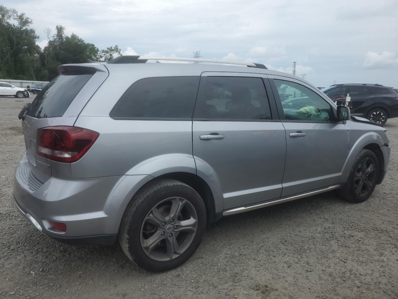 2018 Dodge Journey Crossroad - Image 5