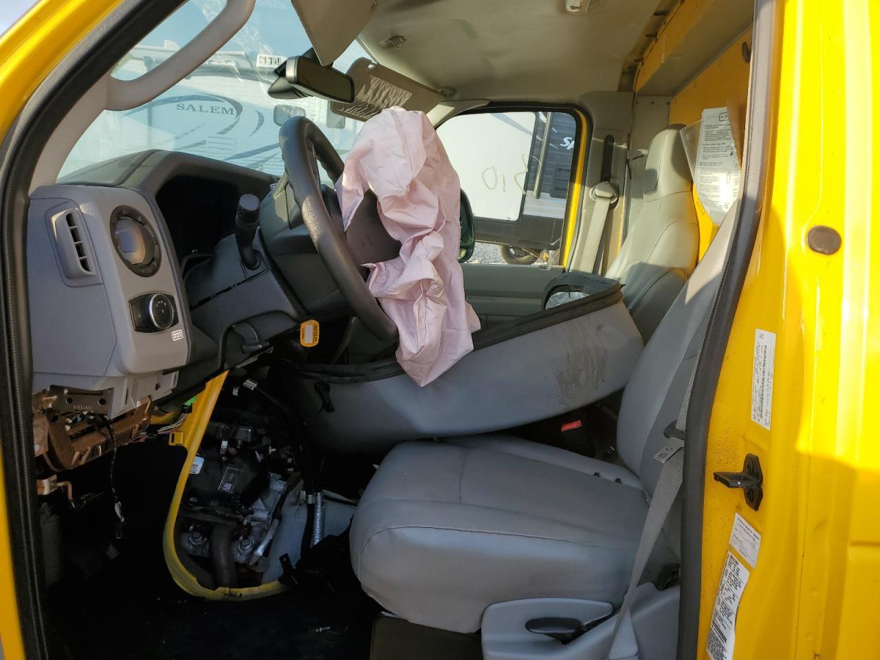 2021 Ford Econoline E350 Super Duty Cutaway Van - Фото 7