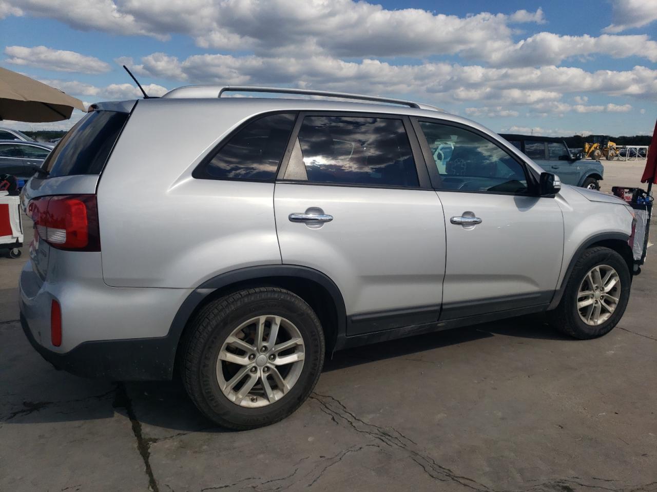 2014 Kia Sorento Lx - Image 3