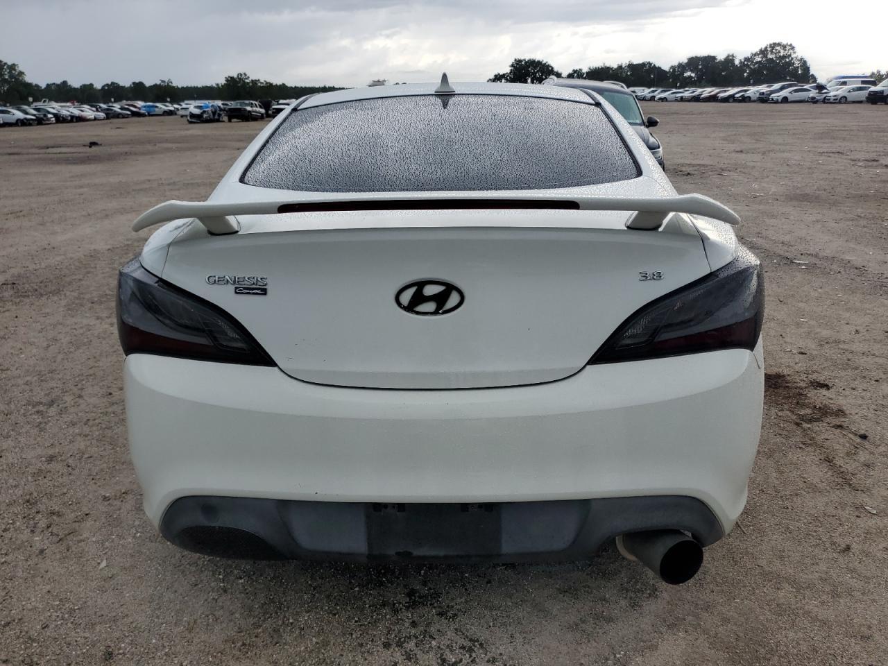 2011 Hyundai Genesis Coupe 3.8L - Image 6