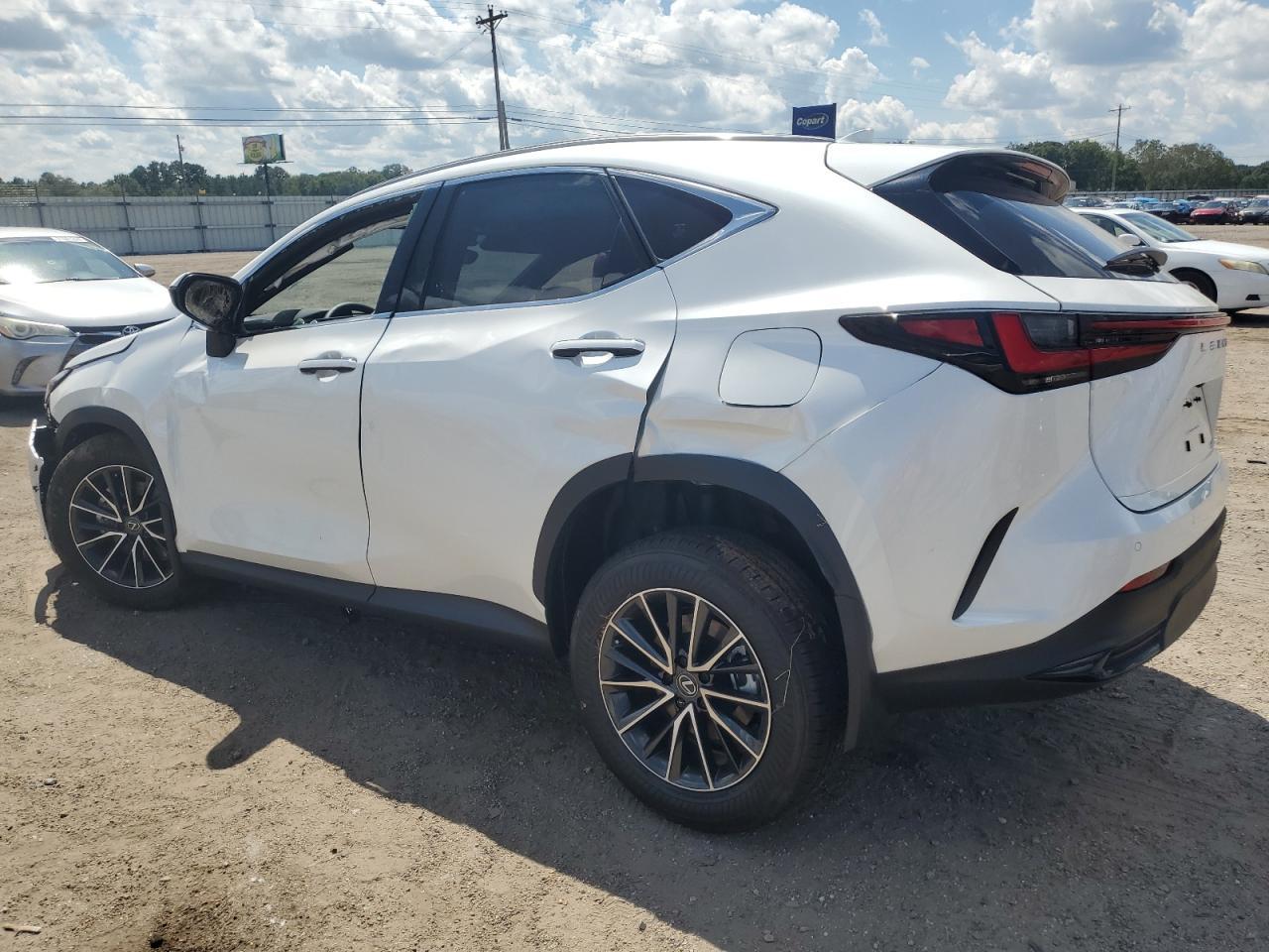 2025 Lexus Nx 250 Premium - Image 2