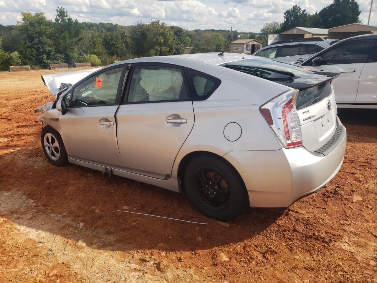 2013 Toyota Prius - Image 2